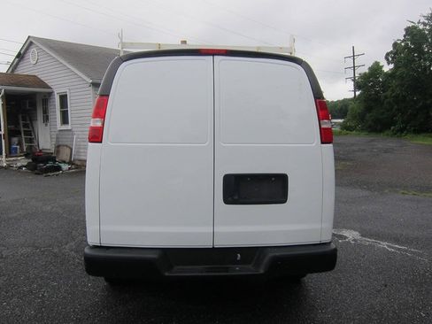 Used 2021 GMC Savana 2500 w/ Driver Convenience Package RWD image 4