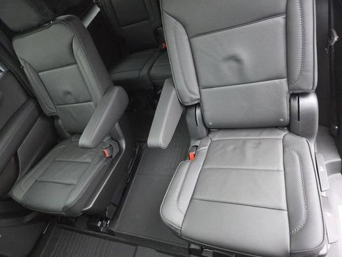 New 2026 GMC Yukon XL Denali w/ Sun & Power Step Package AWD/4WD image 35