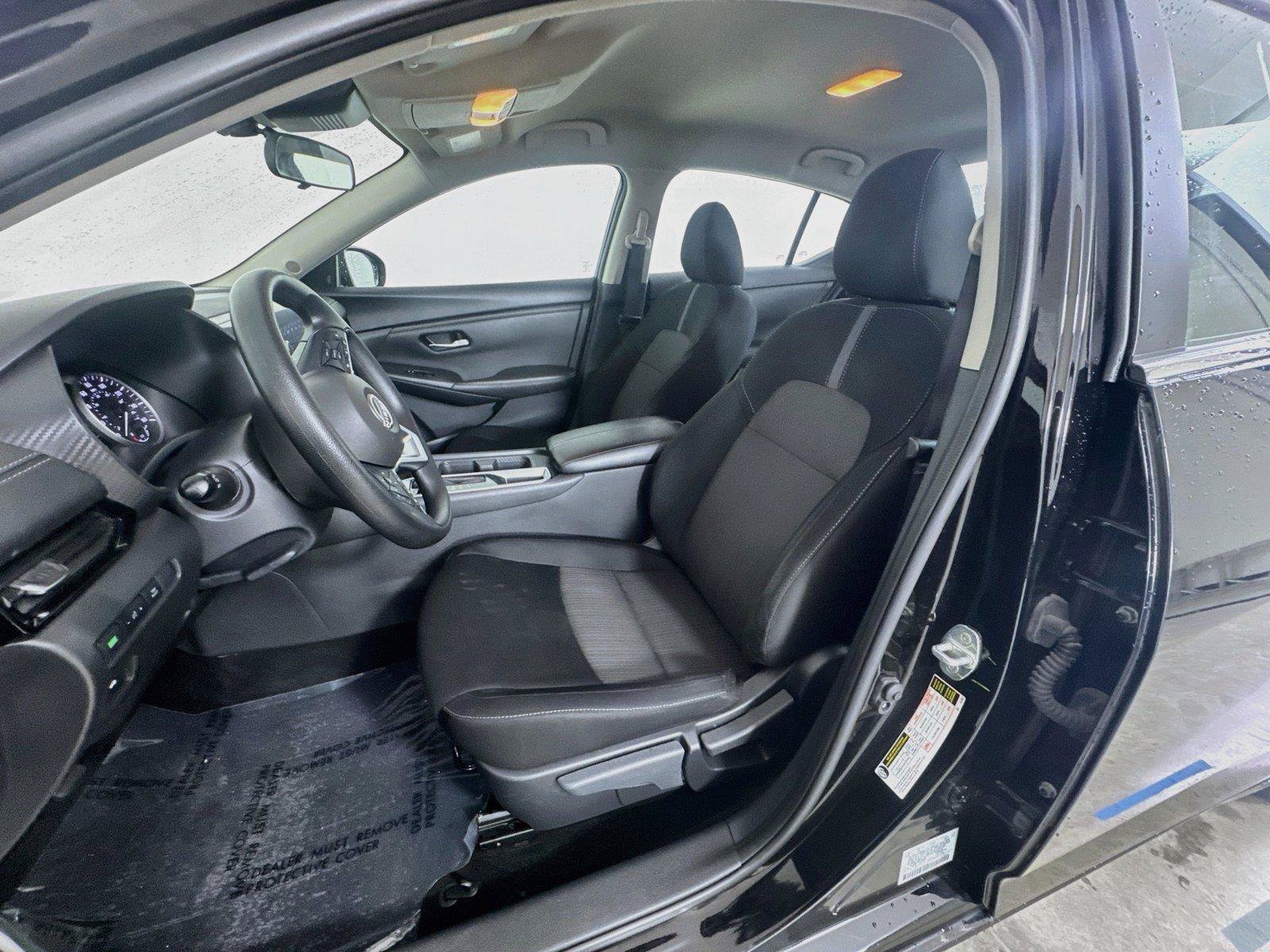 Used 2025 Nissan Sentra SV FWD image 19