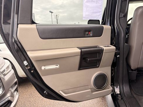 Used 2005 HUMMER H2 SUT image 10