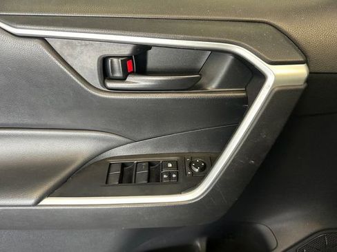 Used 2023 Toyota RAV4 LE AWD/4WD image 14