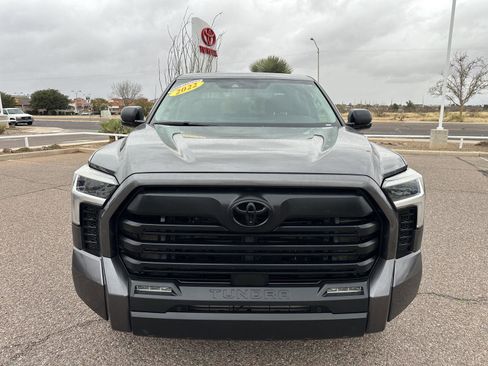 Used 2022 Toyota Tundra SR5 w/ Convenience Package image 9