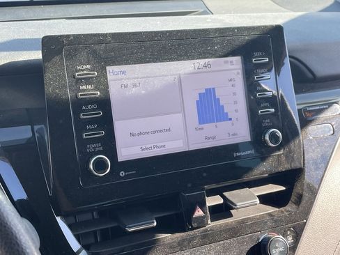 Used 2023 Toyota Camry LE image 5