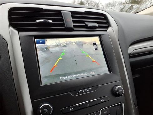 Certified 2020 Ford Fusion SE image 20