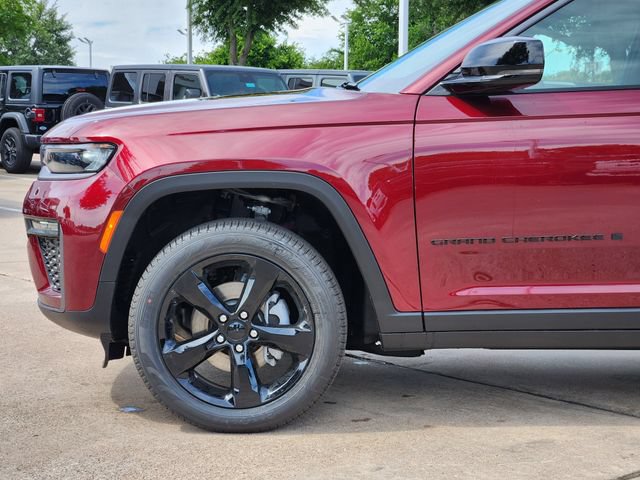 New 2026 Jeep Grand Cherokee Limited w/ Limited Altitude Package RWD image 6