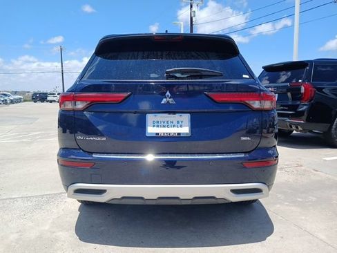 Used 2024 Mitsubishi Outlander SEL FWD image 8