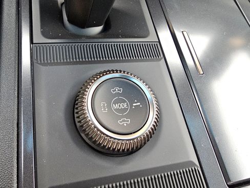 New 2024 GMC Hummer EV 2X image 32