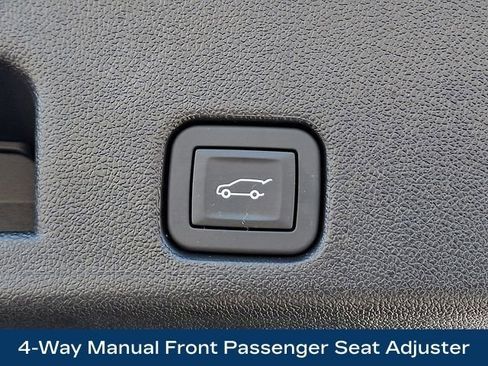 Used 2025 GMC Acadia Elevation AWD/4WD image 26