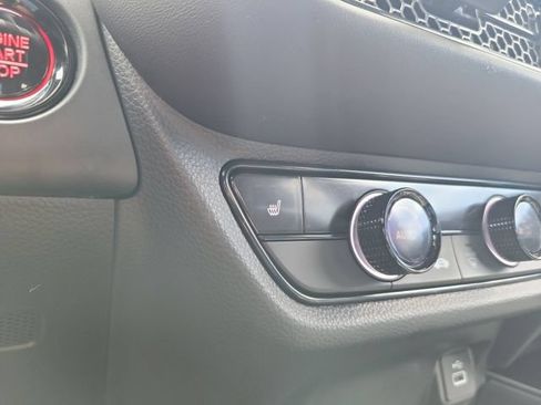 Certified 2025 Honda HR-V Sport image 27