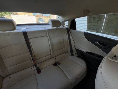 Used 2024 Chevrolet Malibu LT image 37