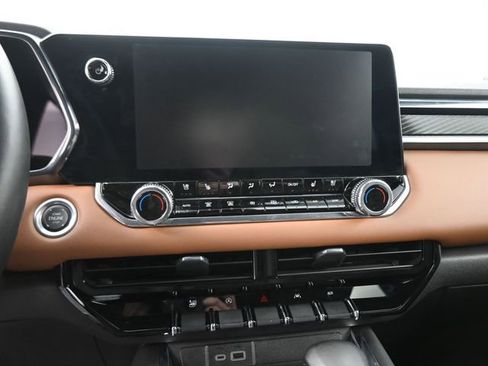 Used 2024 GMC Canyon AT4 w/ AT4 Premium Package image 45