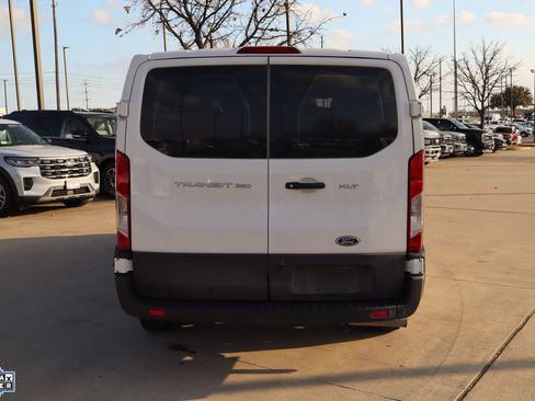 Used 2023 Ford Transit 350 XLT image 4