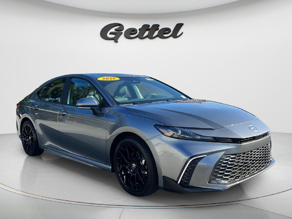 Used 2026 Toyota Camry SE w/ Convenience Package FWD image 3