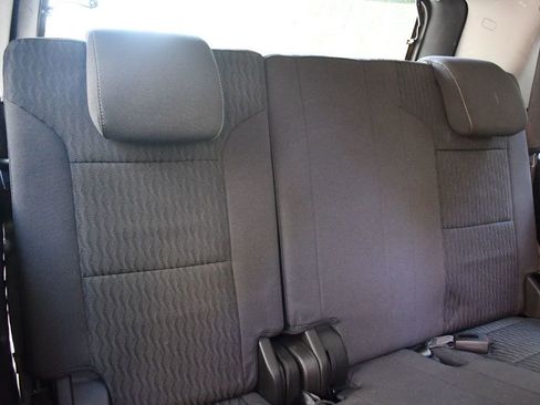 Used 2018 Chevrolet Tahoe LS w/ All-Season Package image 31