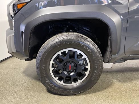Certified 2024 Toyota Tacoma TRD Off-Road w/ TRD Off Road Upgrade Package AWD/4WD image 11