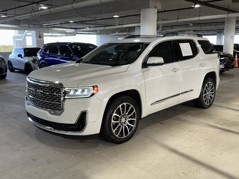 Used 2022 GMC Acadia Denali w/ Denali Ultimate Package image 4