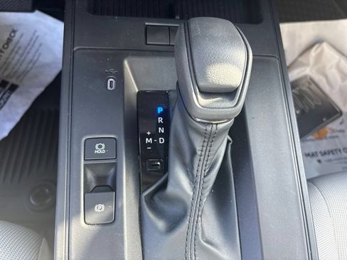 Used 2026 Toyota Corolla Cross L FWD image 24