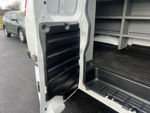 Used 2021 Chevrolet Express 2500 image 16