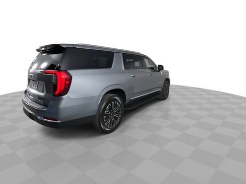 Used 2025 GMC Yukon XL Elevation image 8