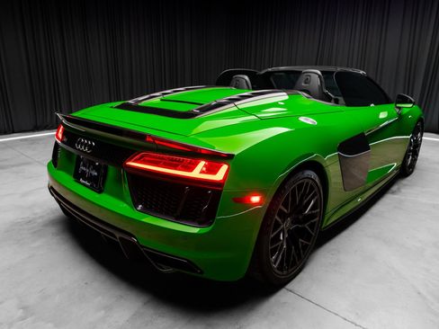 Used 2018 Audi R8 V10 plus AWD/4WD image 13