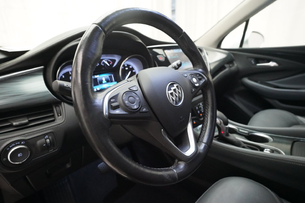 Used 2019 Buick Envision Essence FWD image 8
