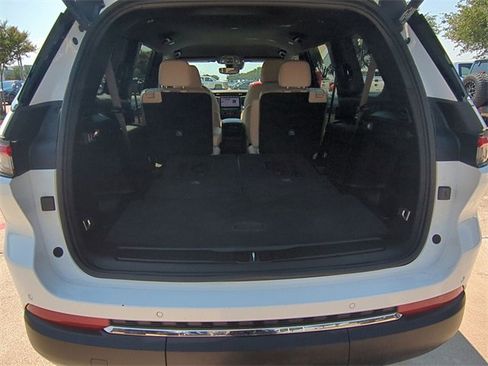 Used 2024 Jeep Grand Cherokee L Limited image 25