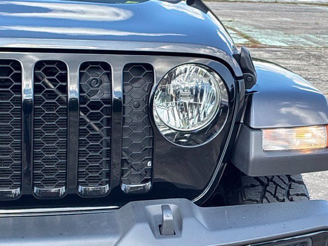 Used 2023 Jeep Gladiator Sport AWD/4WD image 10