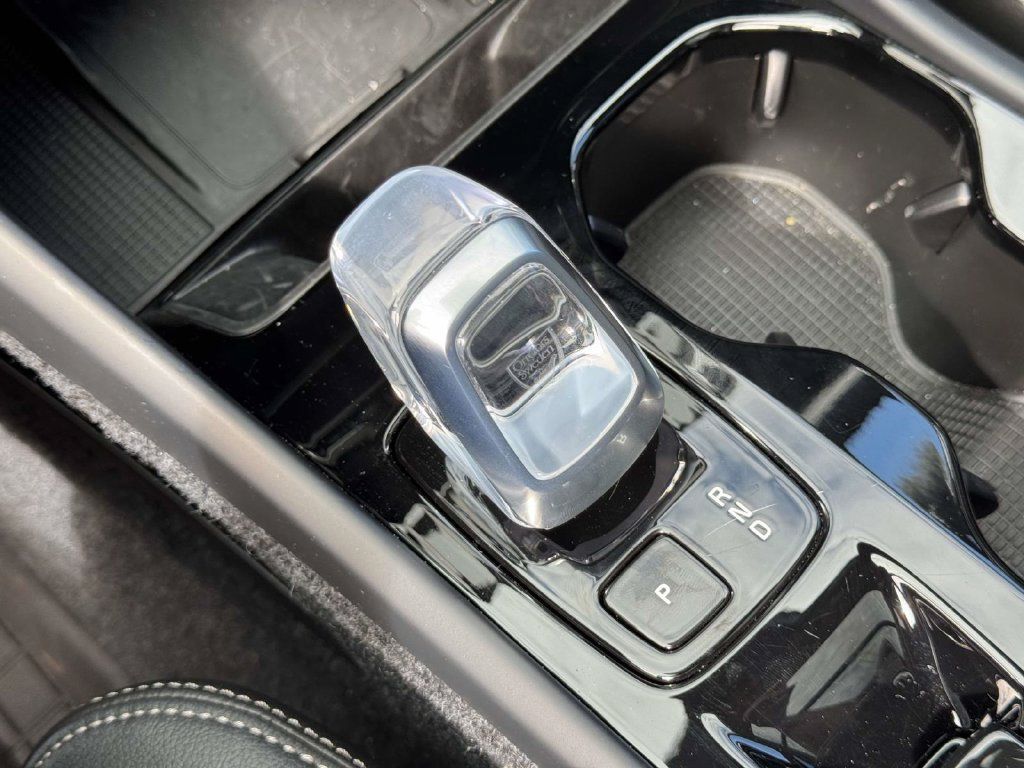 Used 2026 Volvo XC40 B5 Plus w/ Protection Package Premier AWD/4WD image 27