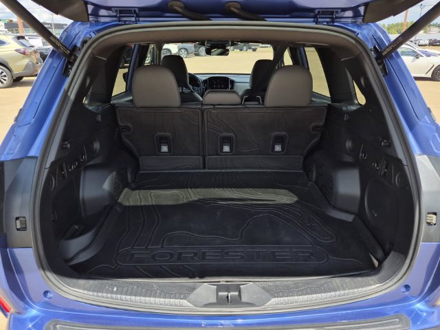 Used 2025 Subaru Forester Limited AWD/4WD image 10