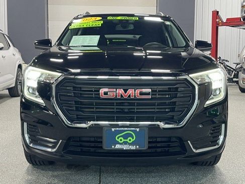 Certified 2023 GMC Terrain SLE w/ Driver Convenience Package AWD/4WD image 6
