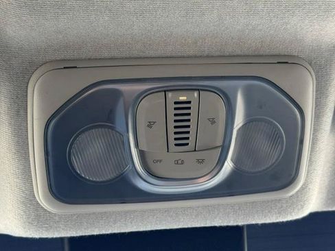 Used 2025 RAM ProMaster 2500 w/ Convenience Group FWD image 30