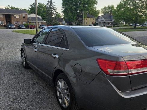 Used 2010 Lincoln MKZ FWD image 5