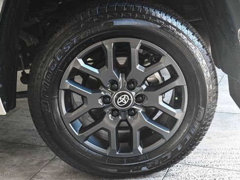 Used 2025 Toyota Tundra Platinum image 7