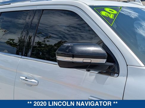 Used 2020 Lincoln Navigator Reserve RWD image 11