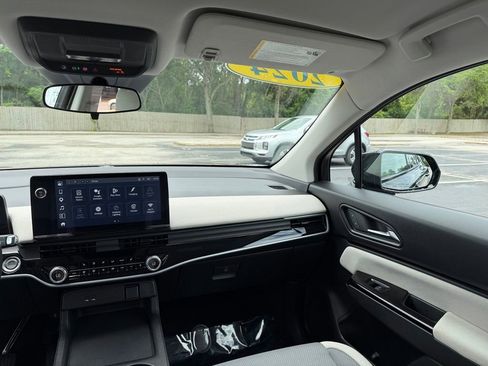 Used 2024 Honda Prologue EX image 27
