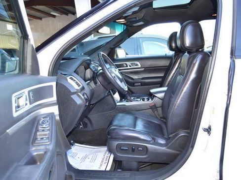 Used 2013 Ford Explorer XLT AWD/4WD image 11