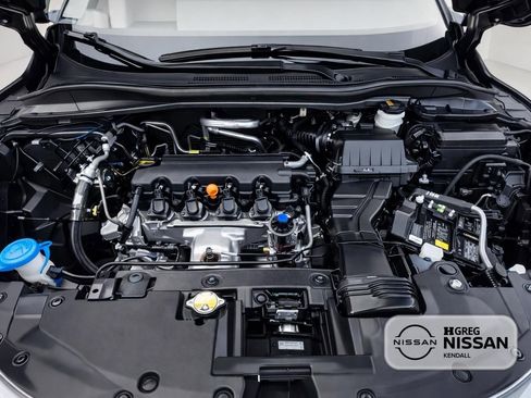 Used 2022 Honda HR-V LX image 8