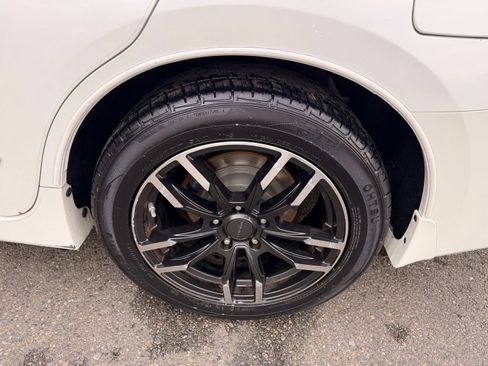 Used 2014 Nissan Altima 2.5 SV w/ Convenience Package image 11