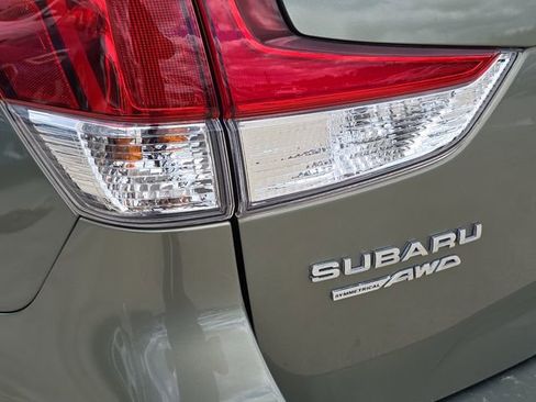 Used 2019 Subaru Forester Premium w/ All-Weather Package AWD/4WD image 37