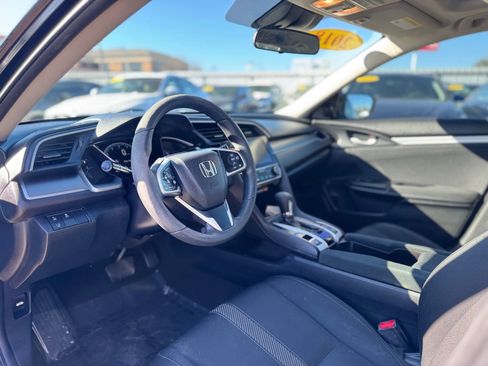 Used 2018 Honda Civic EX image 13