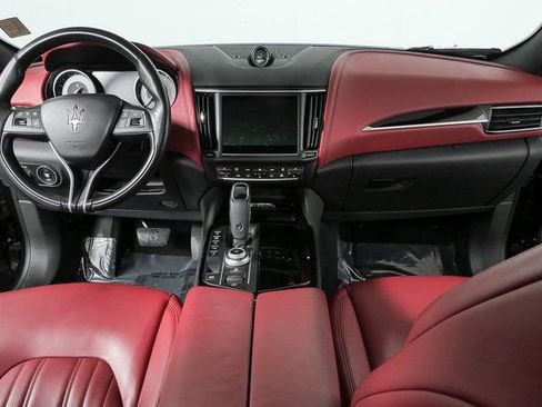 Certified 2022 Maserati Levante GT image 19