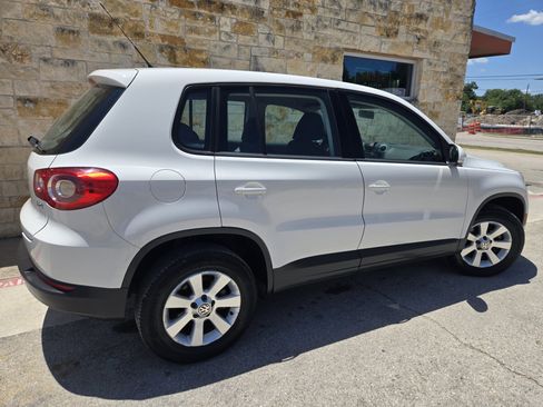 Used 2009 Volkswagen Tiguan S FWD image 20