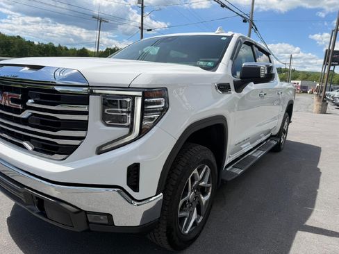 Used 2023 GMC Sierra 1500 SLT w/ SLT Premium Package AWD/4WD image 43