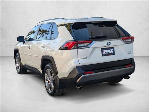Used 2020 Toyota RAV4 Limited image 8