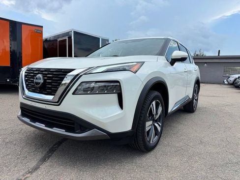 Used 2023 Nissan Rogue SL AWD/4WD image 3