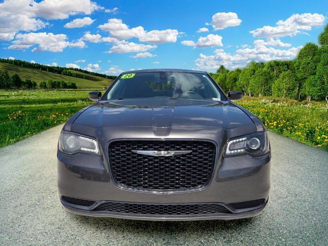 Certified 2020 Chrysler 300 Touring w/ Sport Appearance Package RWD image 8