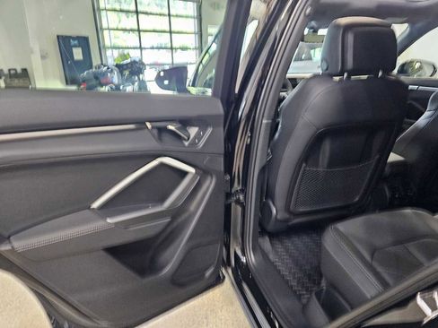 New 2025 Audi Q3 2.0T Premium image 15