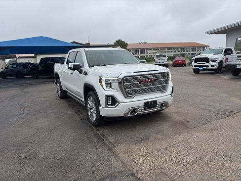 Used 2022 GMC Sierra 1500 Denali w/ Denali Premium Package AWD/4WD image 3