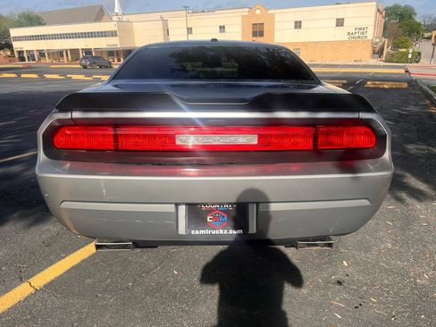 Used 2014 Dodge Challenger R/T image 6