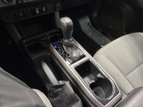 Used 2019 Toyota Tacoma SR5 image 12